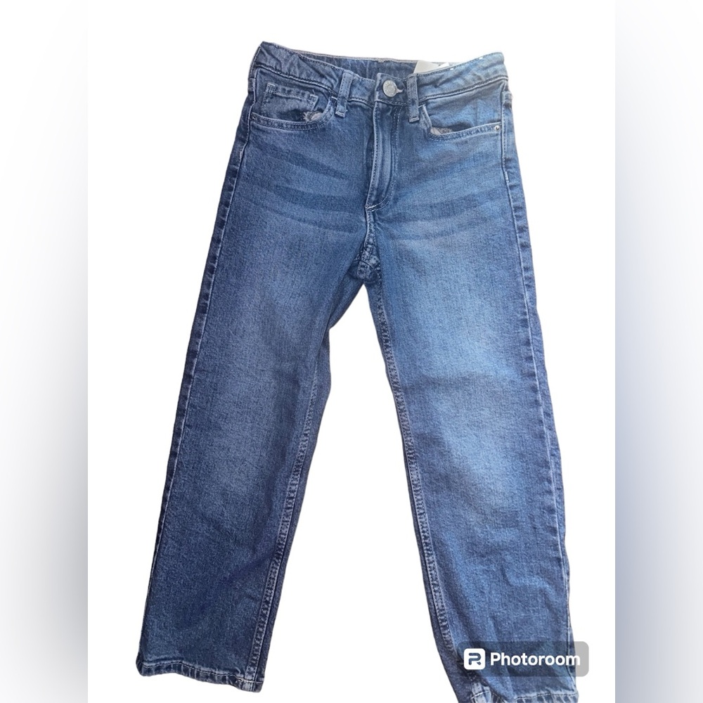 Boys Blue Jeans by H&M in a size 6 straight/coupe Driote